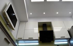 Athens Nest